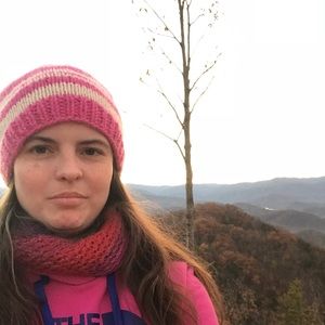 Meet your Posher, Becky